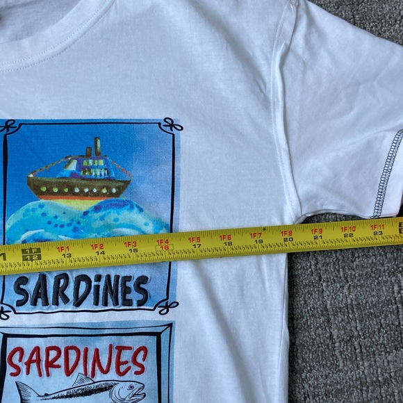 Trendy Collage of Sardines T-Shirt with Embroidered Wording - Picture 10 of 10